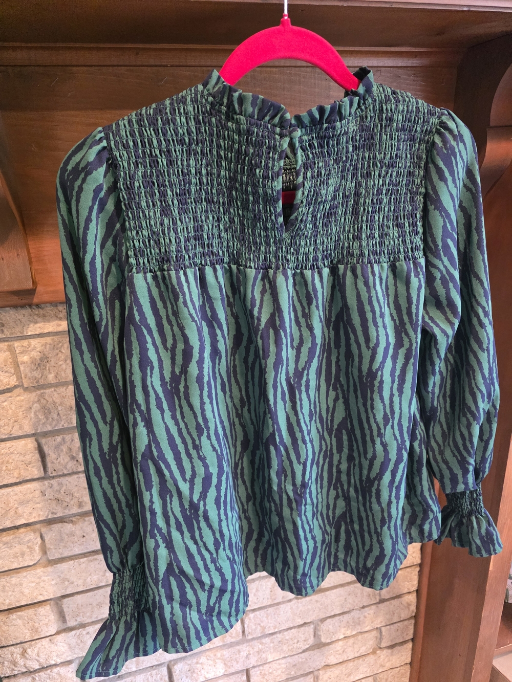 THML Green Zebra Print Smocked Yoke Long-Sleeve Blouse - Picture 4 of 6